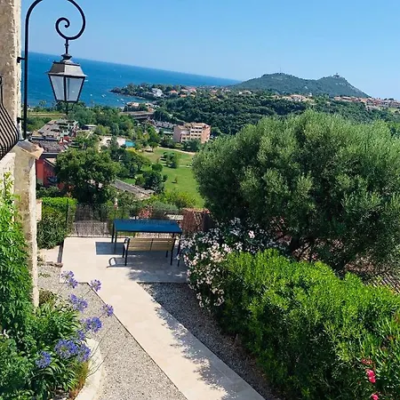 Grand Baie Saint-Raphael (Var)