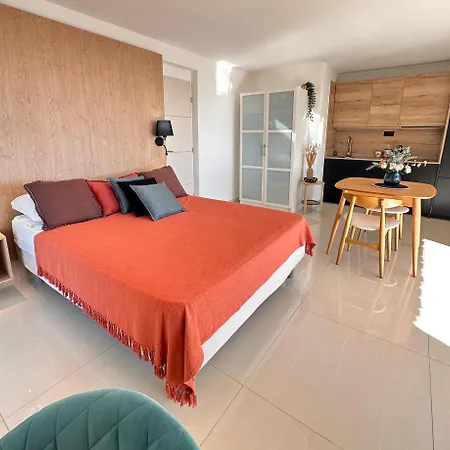 Apartment Grand Baie Saint-Raphael (Var)