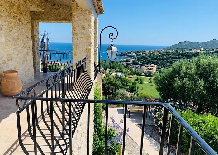 Grand Baie Апартаменты